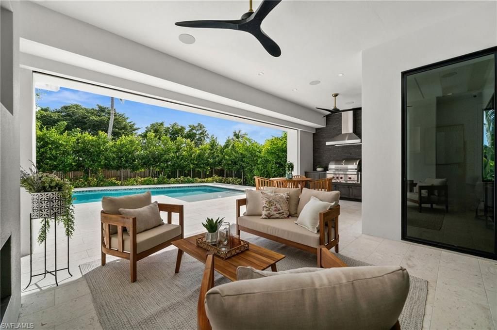 1120 10th Ave N, Naples, FL 34102 Photo