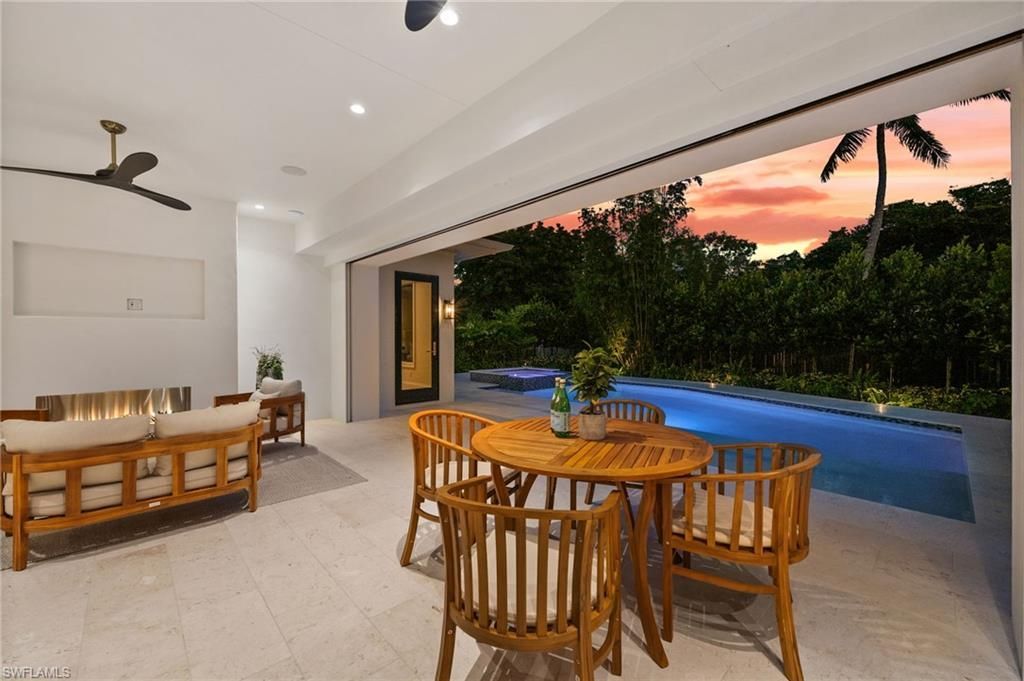 1120 10th Ave N, Naples, FL 34102 Photo