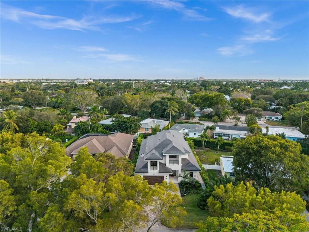 1120 10th Ave N, Naples, FL 34102 Photo