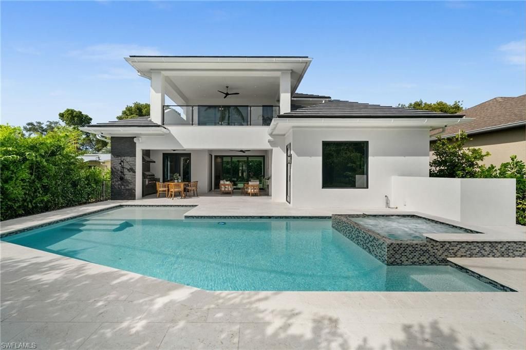 1120 10th Ave N, Naples, FL 34102 Photo