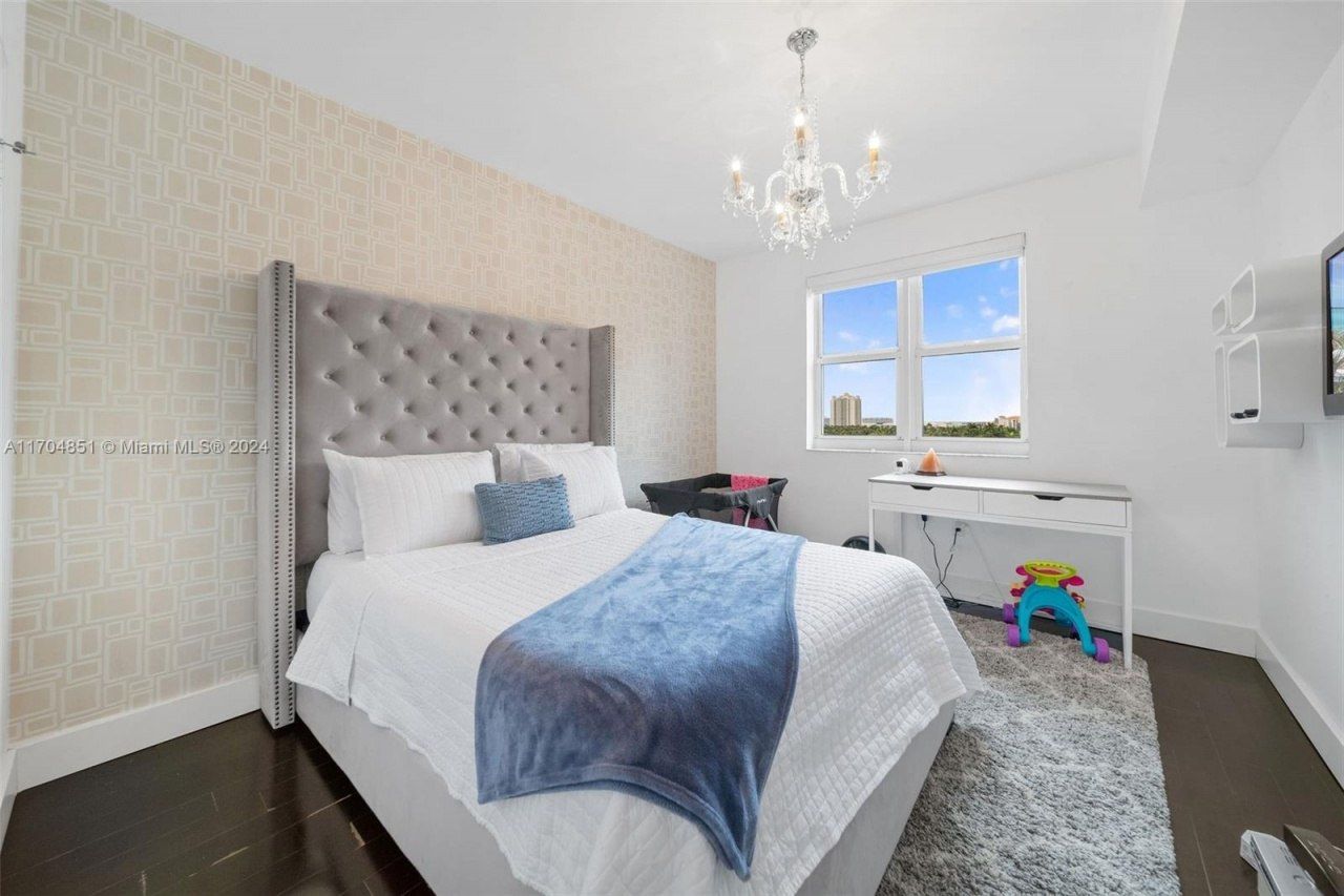 19900 E Country Club Dr, Unit 610, Aventura, FL 33180 Photo