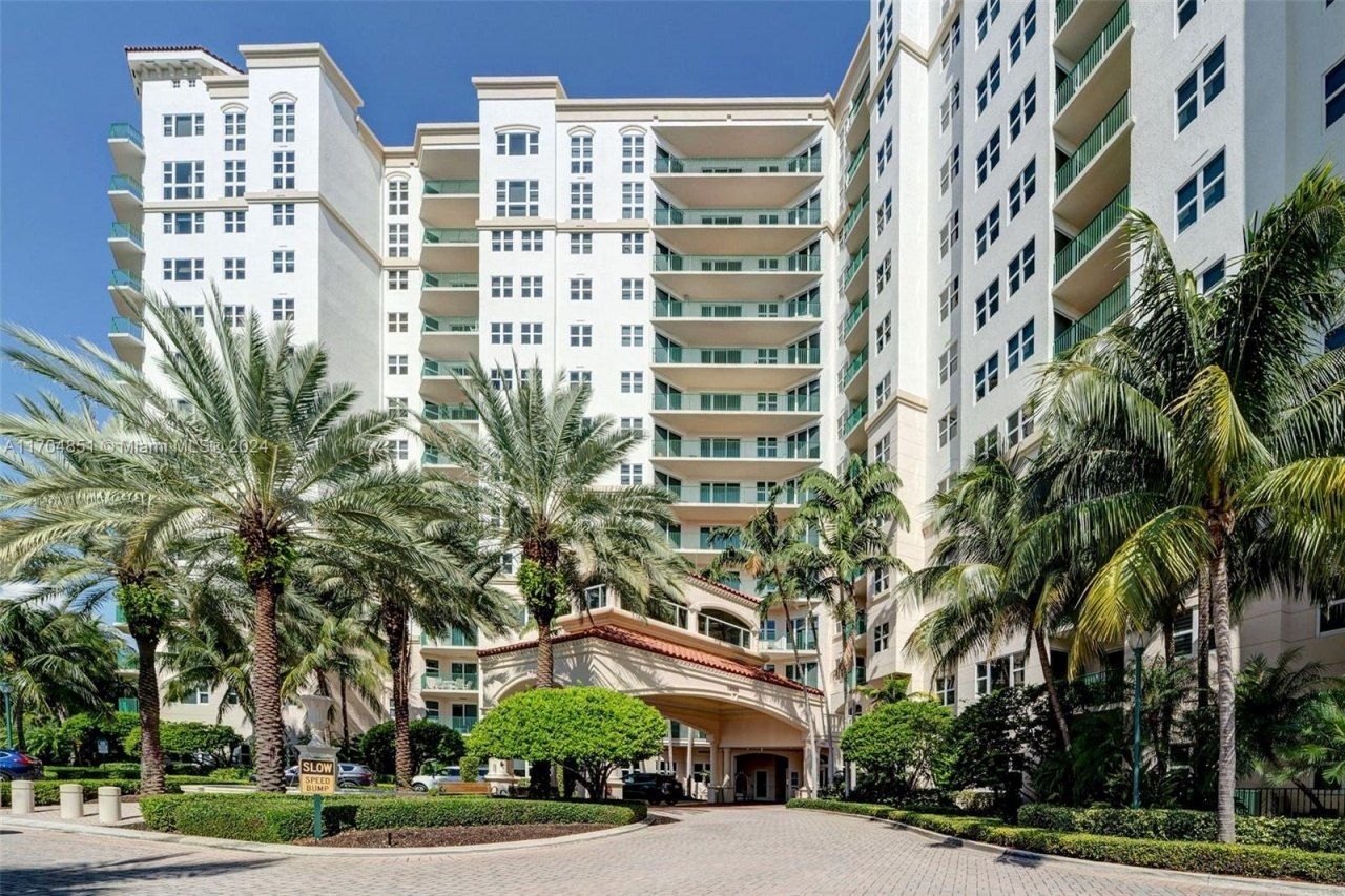 19900 E Country Club Dr, Unit 610, Aventura, FL 33180 Photo