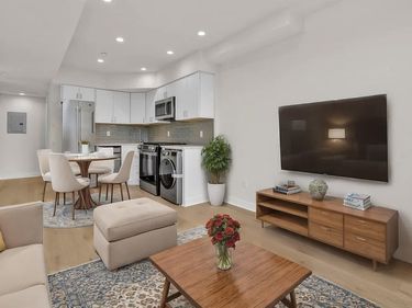 25-25 31 Avenue, Unit 7A, Astoria, NY 11106