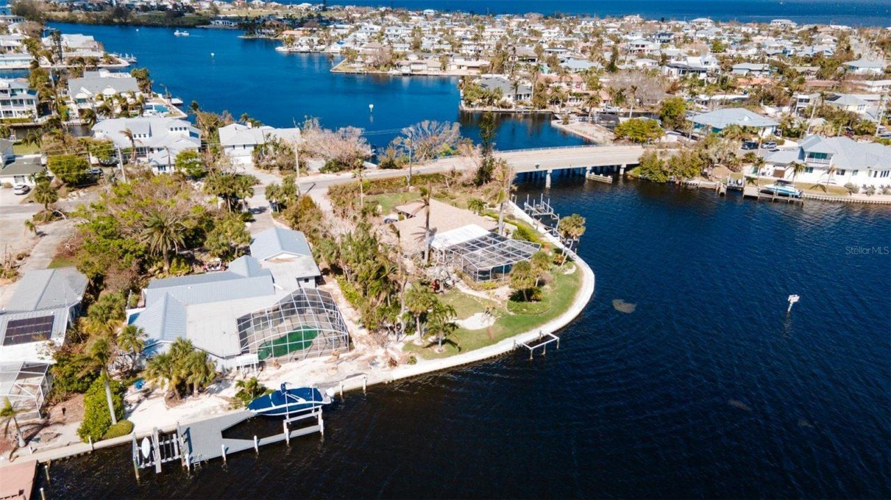 543 Key Royale Drive, Holmes Beach, FL 34217 Photo