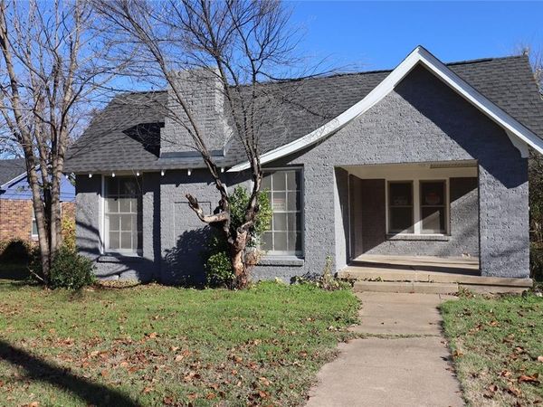 2208 N Sylvania Avenue, Fort Worth, TX 76111