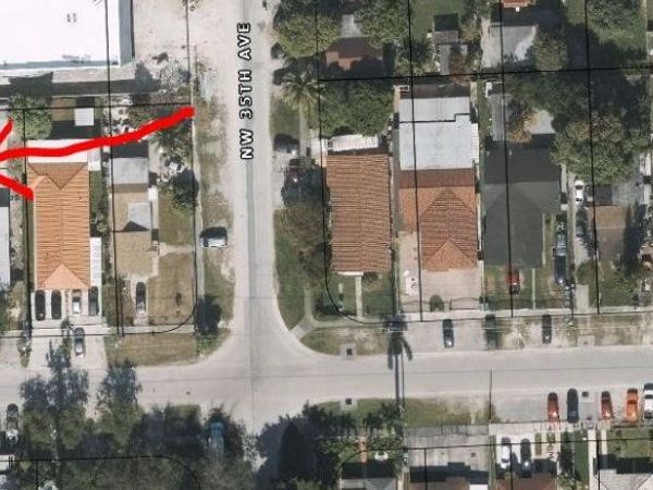 3529 NW 34th St, Unit BACK, Miami, FL 33142