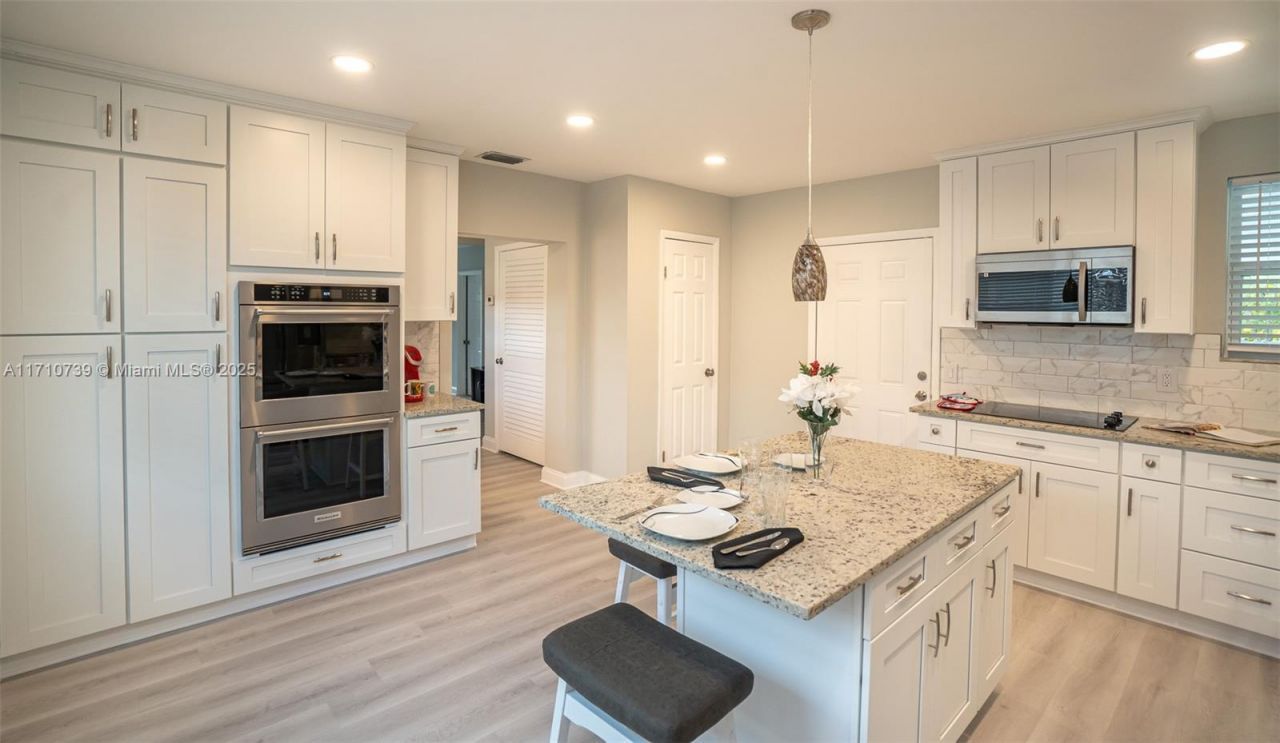 2230 SW 60th Ct, Miami, FL 33155 Photo