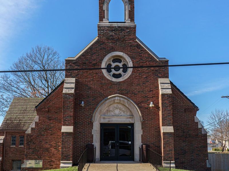 122 W Church Street, Pickerington, OH 43147 Photo 3