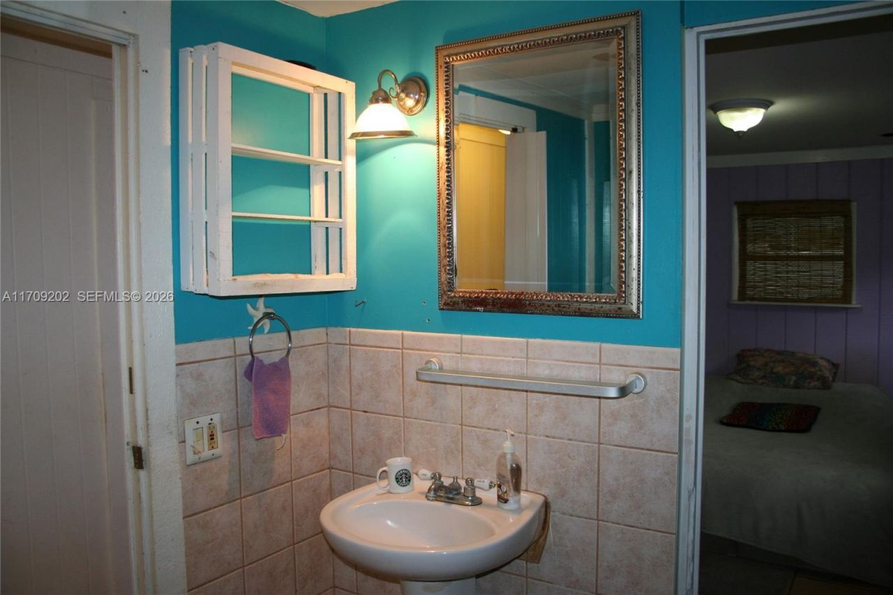 230 Antigua Rd, Key Largo, FL 33070 Photo