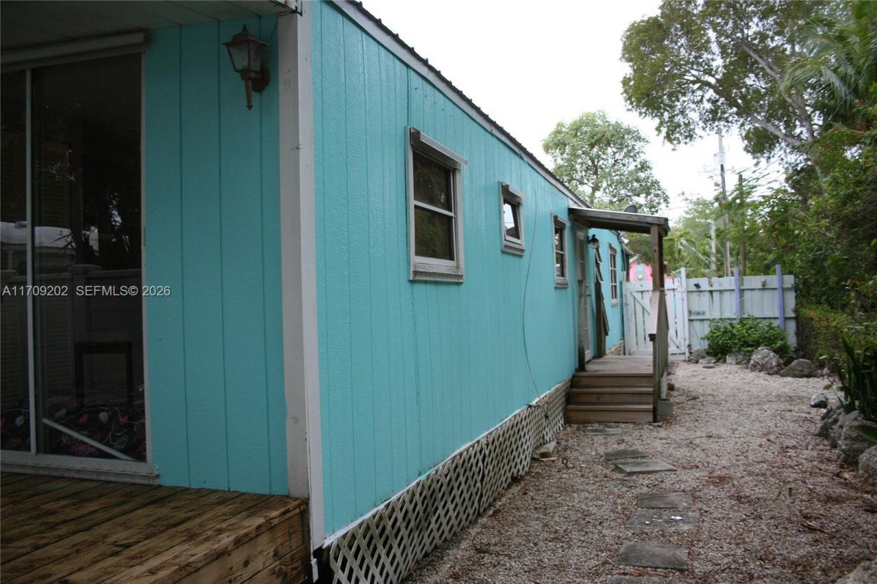 230 Antigua Rd, Key Largo, FL 33070 Photo