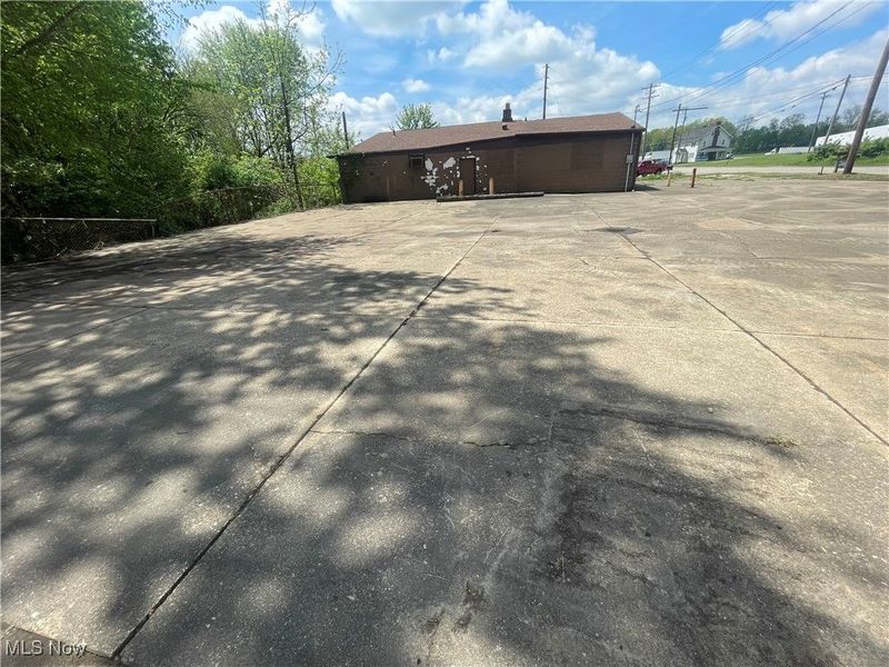 Navarre Road SW, Canton, OH 44706 Photo 8