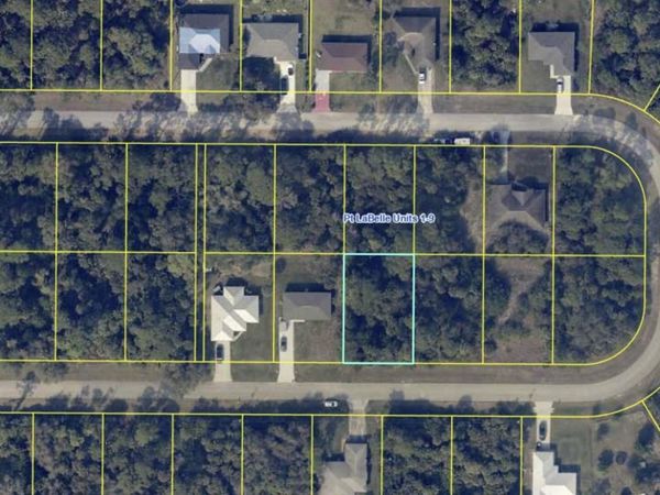8028 WINDSWEPT CIRCLE, LABELLE, FL 33935