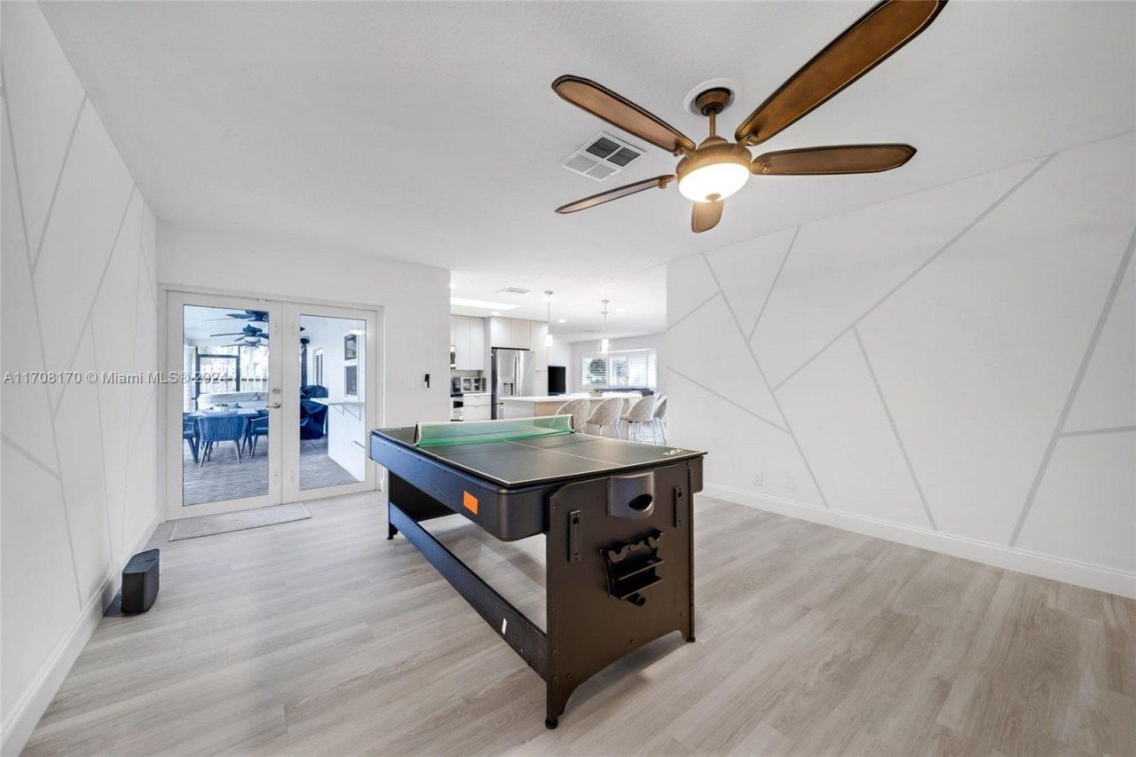 2031 SW 22nd Ave, Fort Lauderdale, FL 33312 Photo