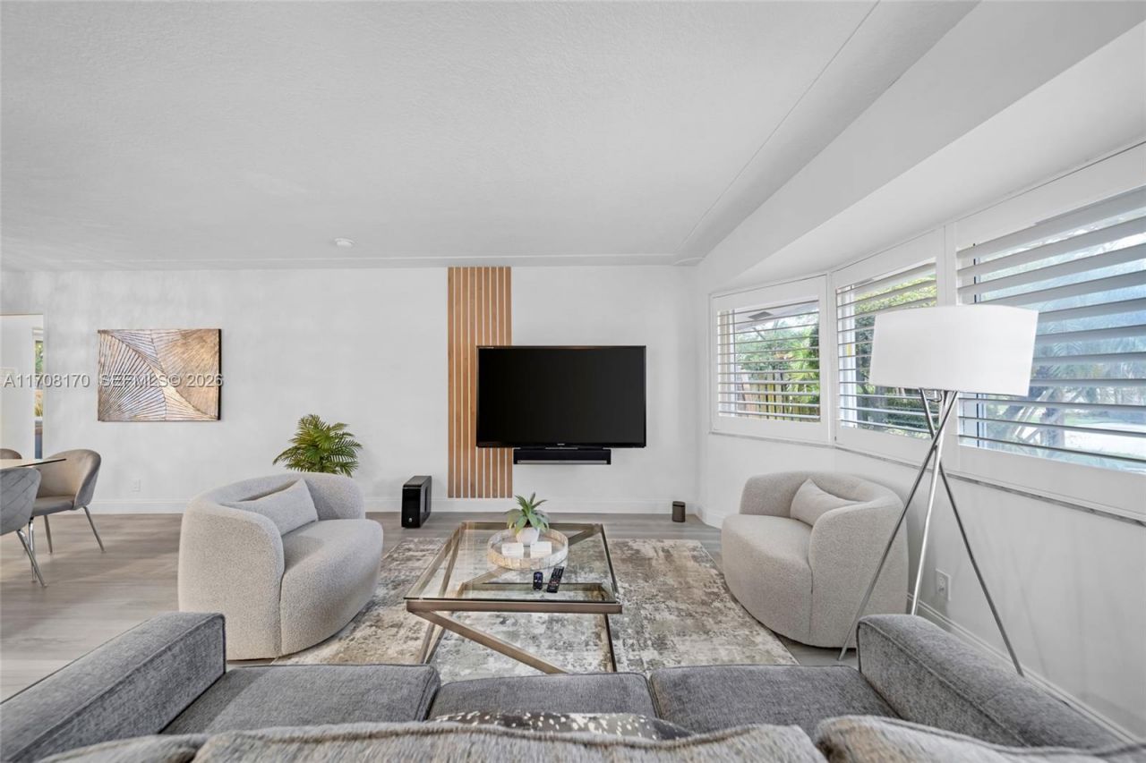 2031 SW 22nd Ave, Fort Lauderdale, FL 33312 Photo
