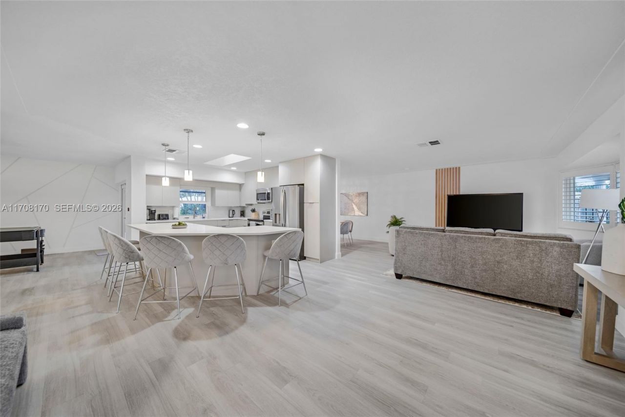 2031 SW 22nd Ave, Fort Lauderdale, FL 33312 Photo