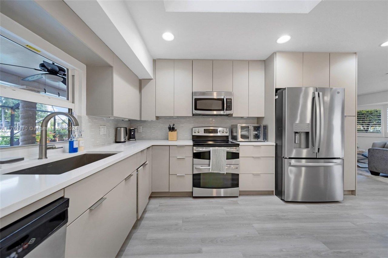 2031 SW 22nd Ave, Fort Lauderdale, FL 33312 Photo