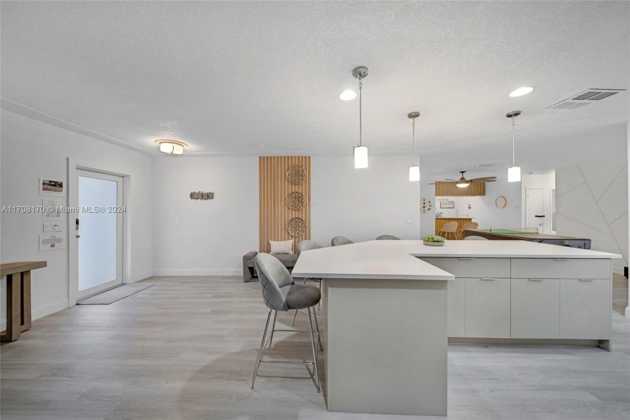 2031 SW 22nd Ave, Fort Lauderdale, FL 33312 Photo