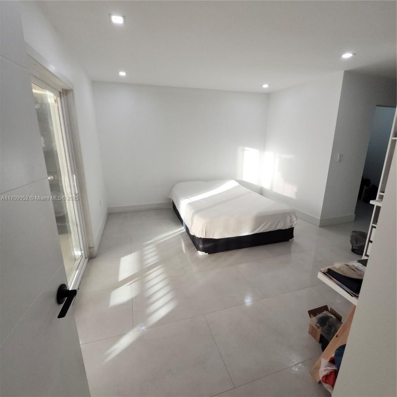 10865 NW 7th St, Unit 24-21, Miami, FL 33172 Photo