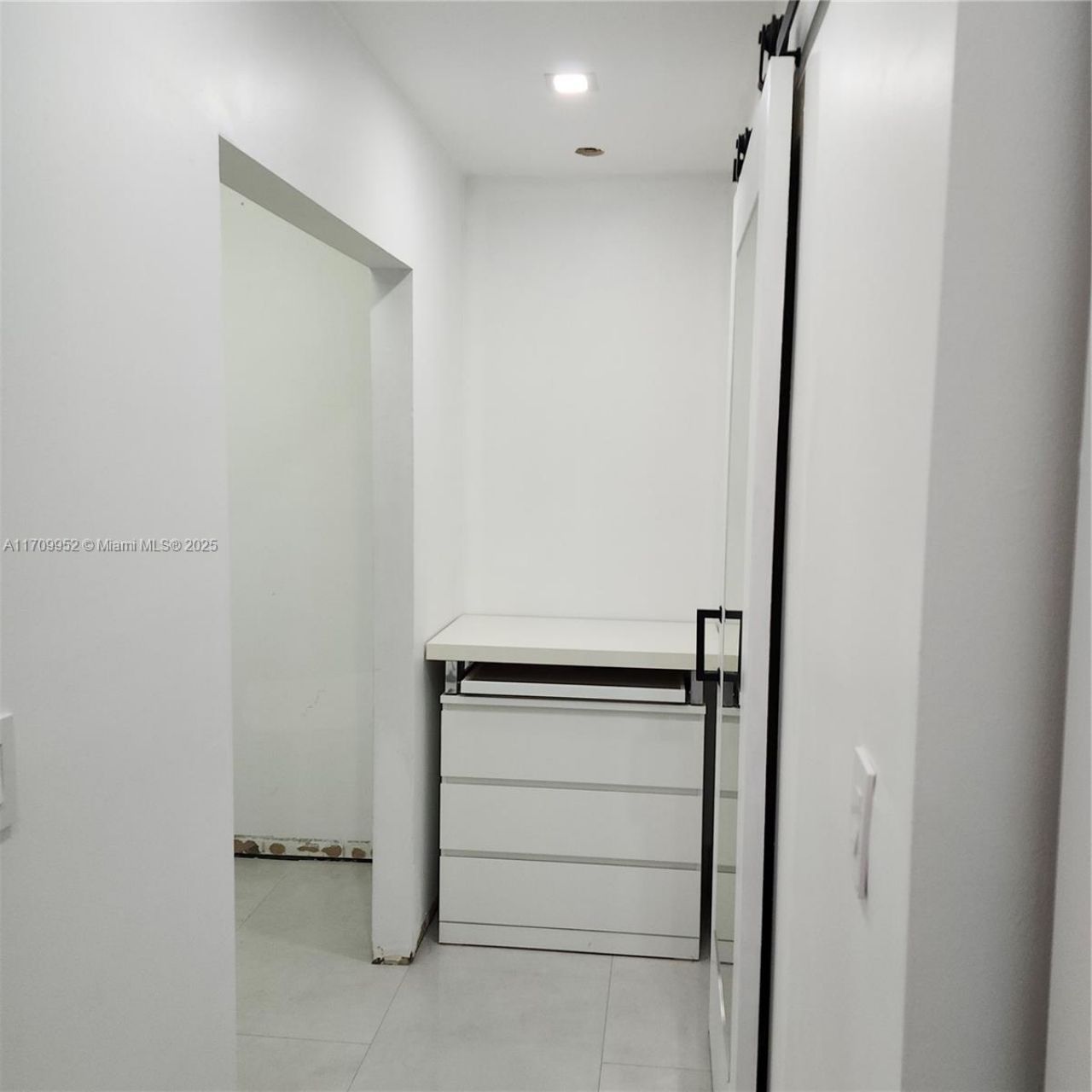 10865 NW 7th St, Unit 24-21, Miami, FL 33172 Photo