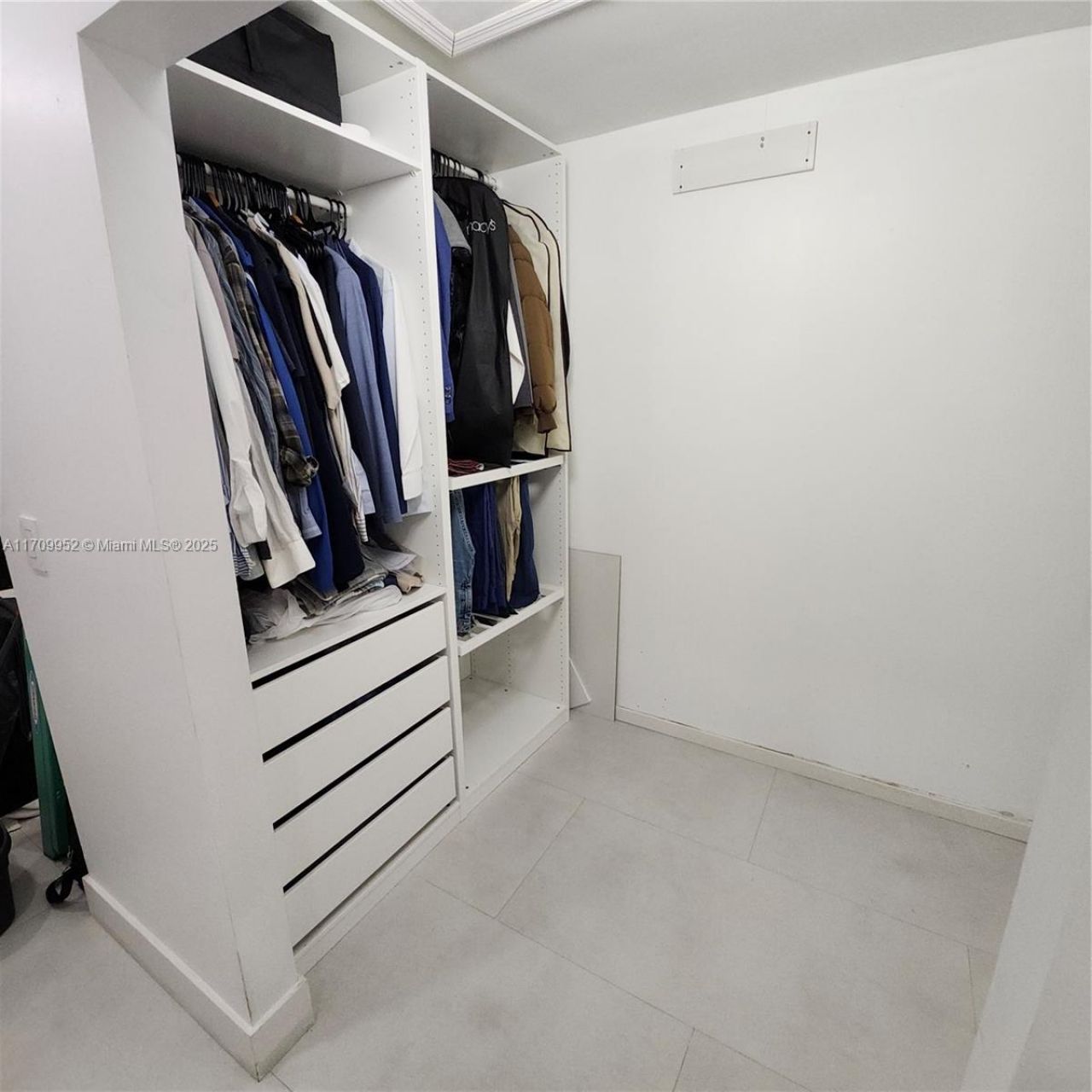 10865 NW 7th St, Unit 24-21, Miami, FL 33172 Photo