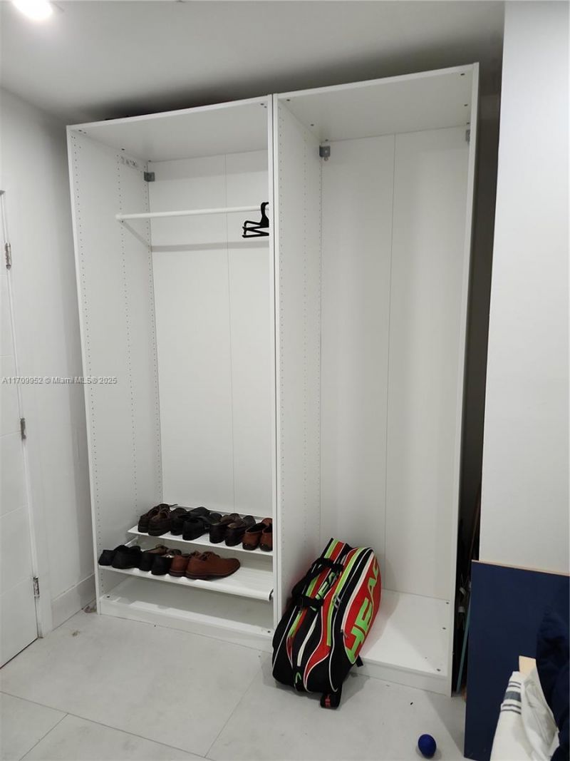 10865 NW 7th St, Unit 24-21, Miami, FL 33172 Photo