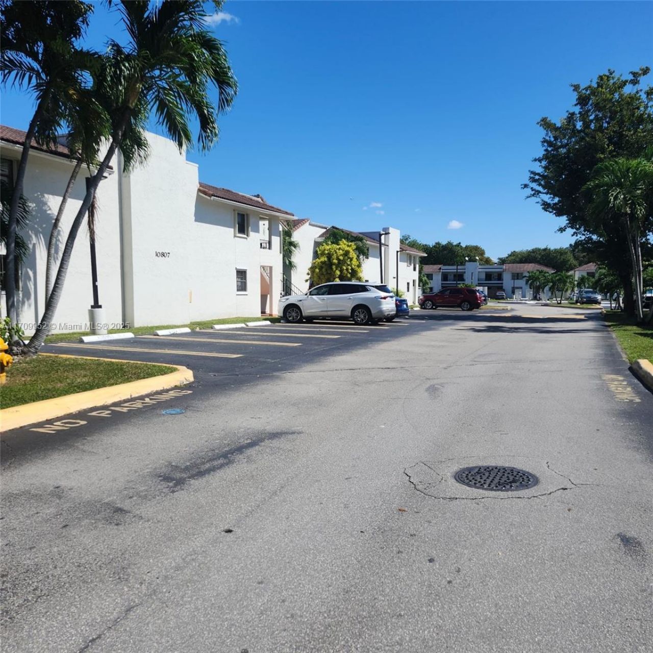 10865 NW 7th St, Unit 24-21, Miami, FL 33172 Photo