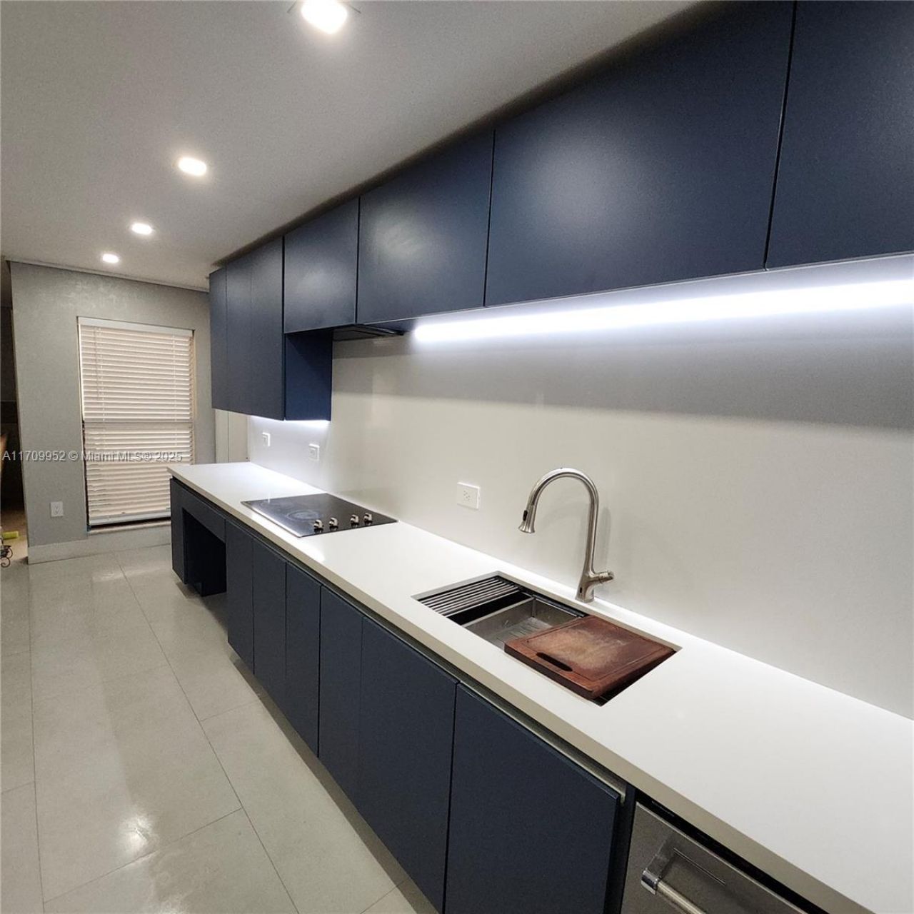 10865 NW 7th St, Unit 24-21, Miami, FL 33172 Photo