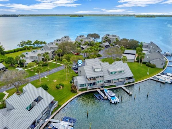 505 Spyglass Lane, Unit 505-B, Vero Beach, FL 32963