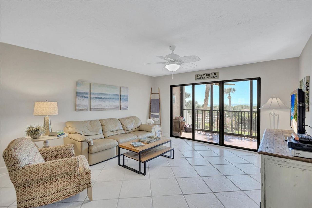 420 Beach Road, Unit 203, Sarasota, FL 34242 Photo