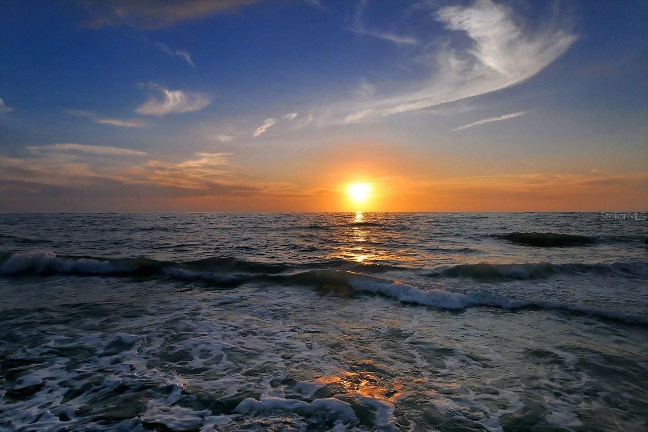 420 Beach Road, Unit 203, Sarasota, FL 34242 Photo