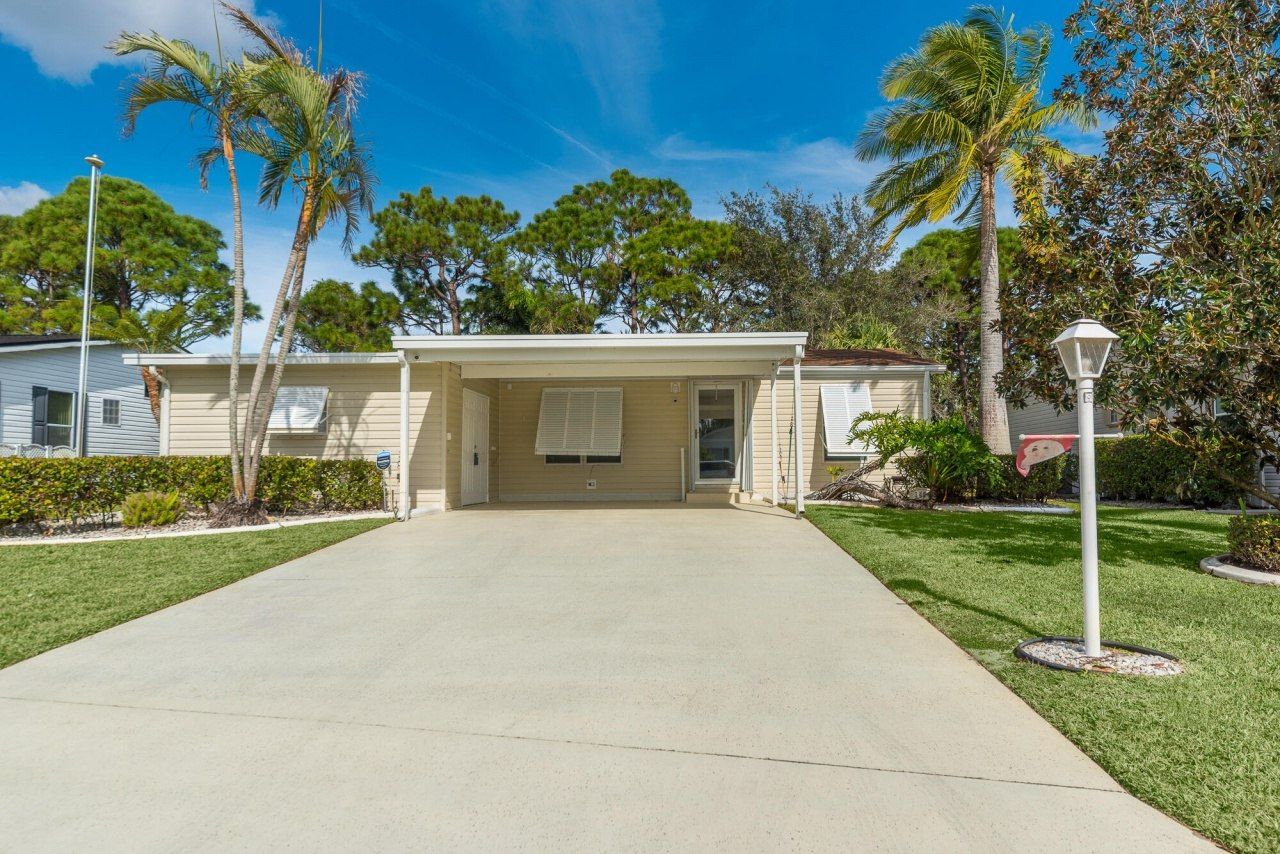 3404 Red Tailed Hawk Drive, Port Saint Lucie, FL 34952 Photo