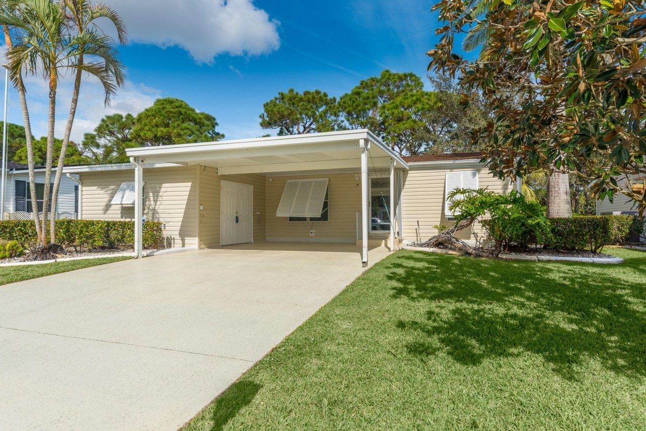 3404 Red Tailed Hawk Drive, Port Saint Lucie, FL 34952 Photo