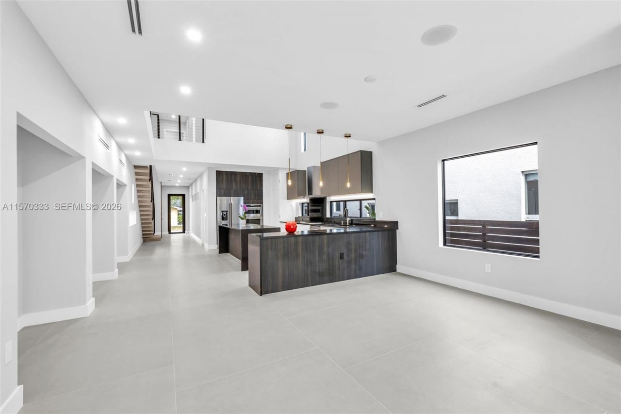 808 SW 9th St, Unit 808-A, Fort Lauderdale, FL 33315 Photo