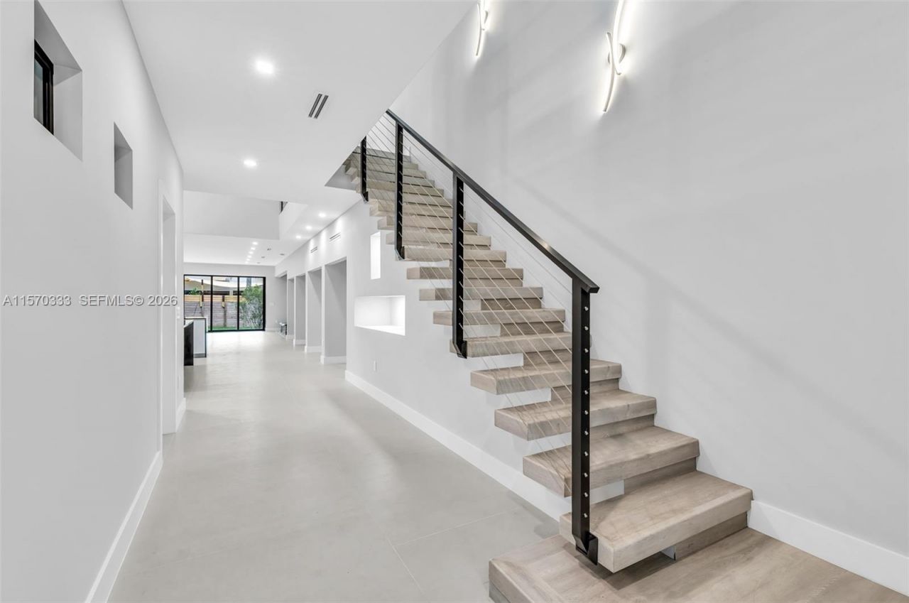 808 SW 9th St, Unit 808-A, Fort Lauderdale, FL 33315 Photo