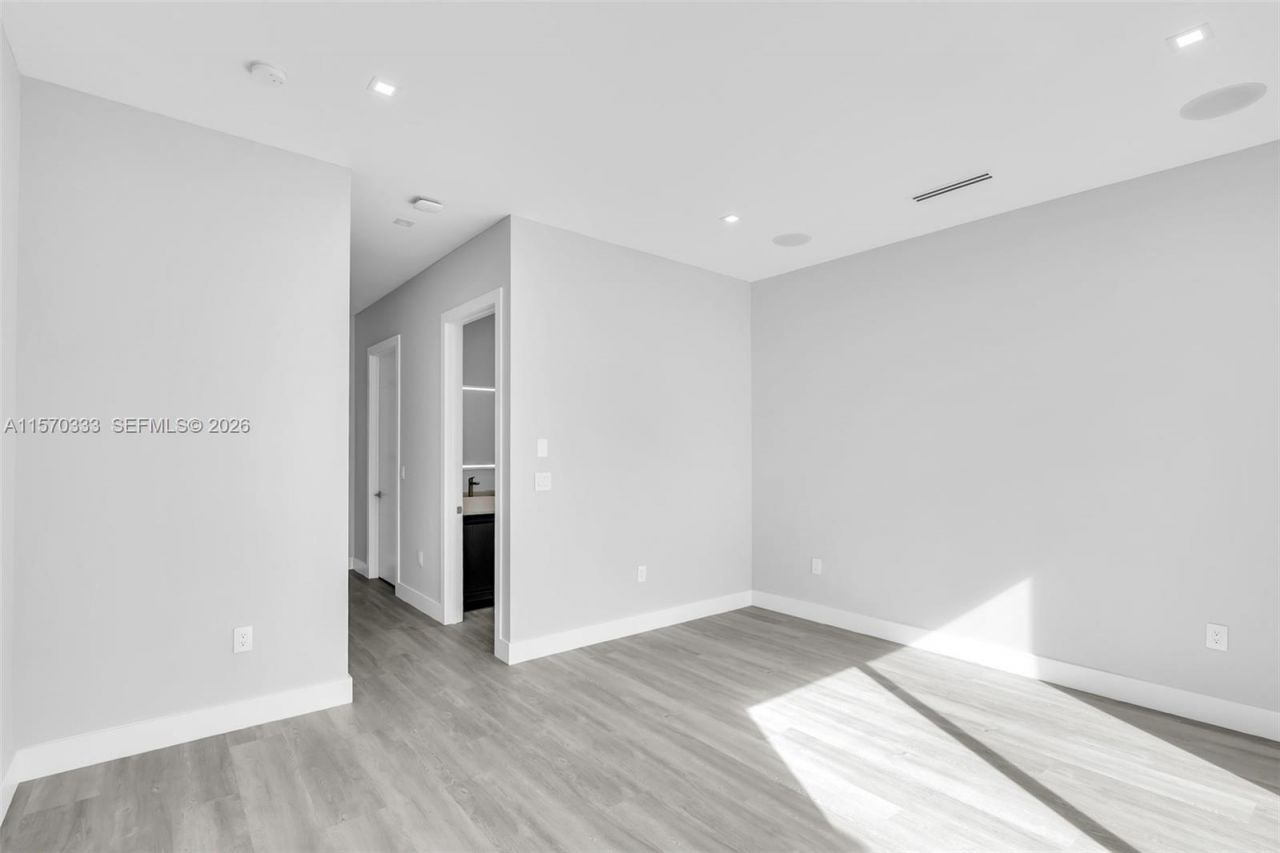 808 SW 9th St, Unit 808-A, Fort Lauderdale, FL 33315 Photo