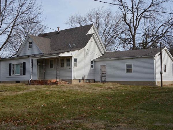 215 N MONMOUTH Street, Good Hope, IL 61438