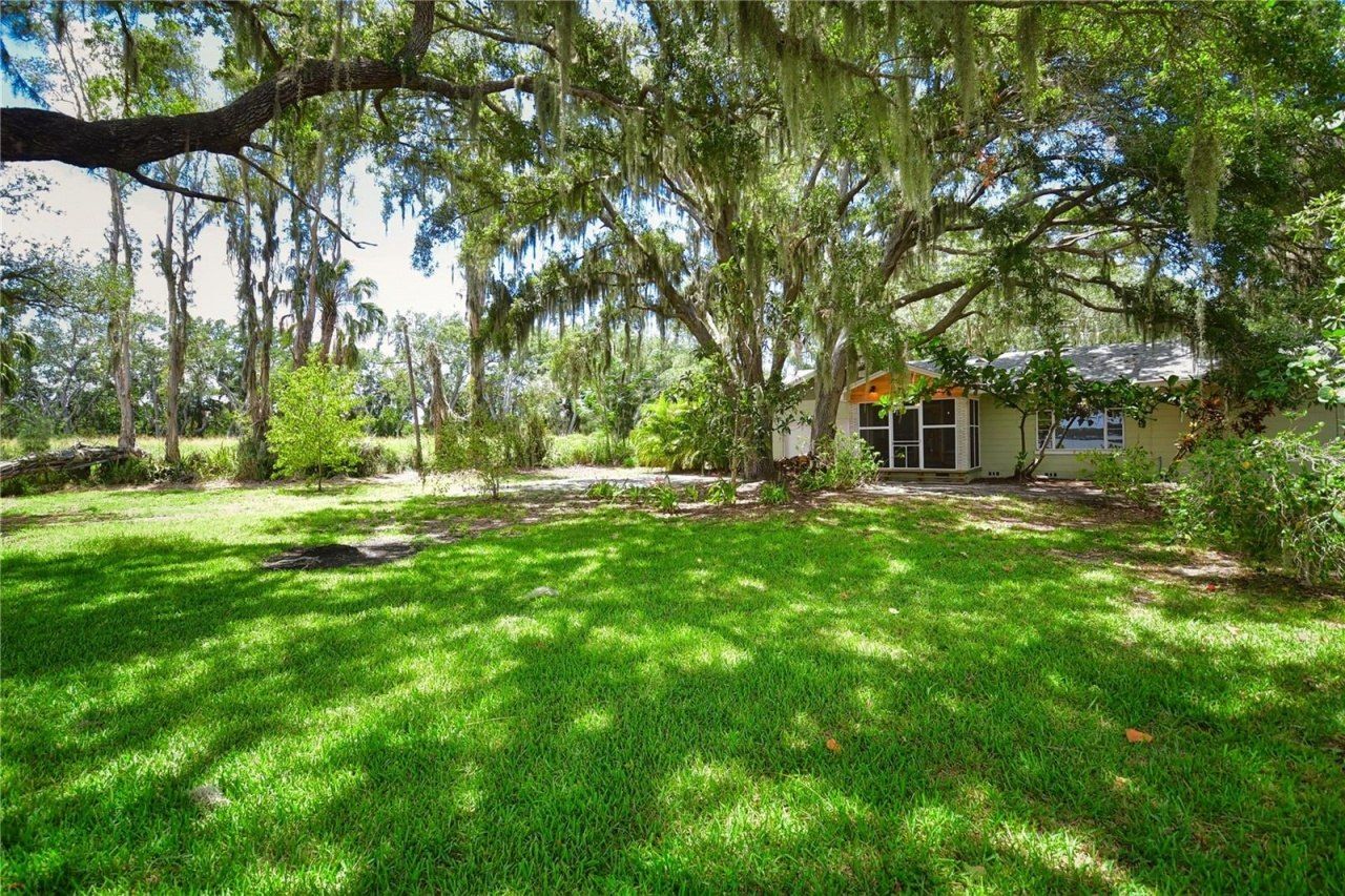 160 Bayshore Drive, Terra Ceia, FL 34250 Photo