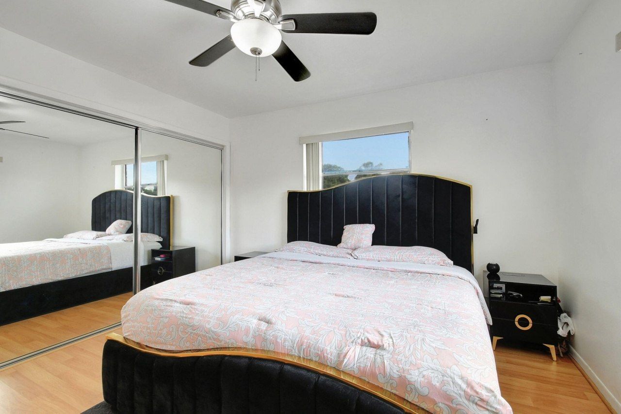 702 SW 23rd Terrace, Boynton Beach, FL 33435 Photo