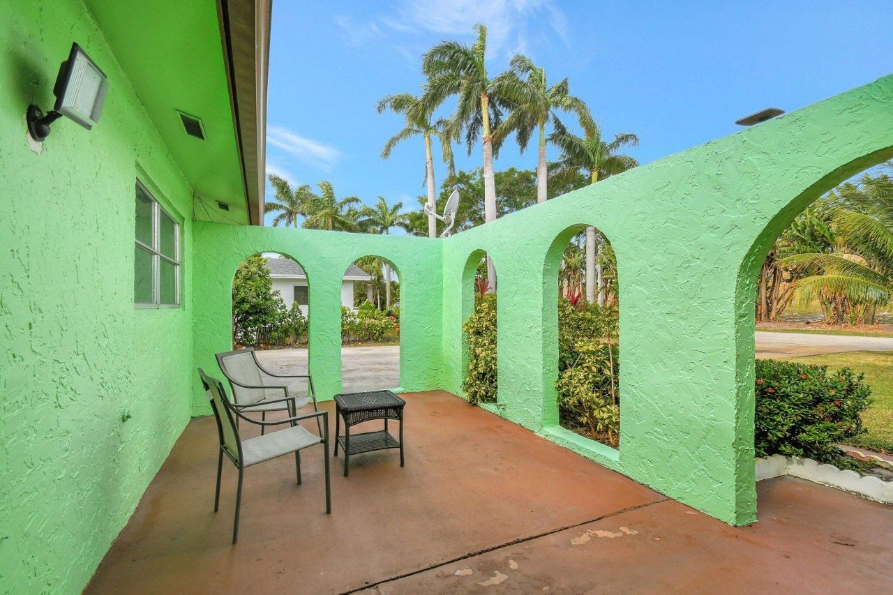 702 SW 23rd Terrace, Boynton Beach, FL 33435 Photo