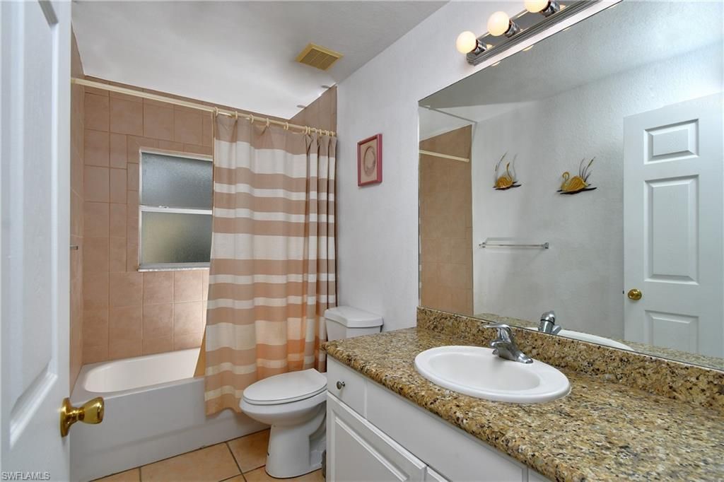 2 E Greens Cir, Lehigh Acres, FL 33936 Photo