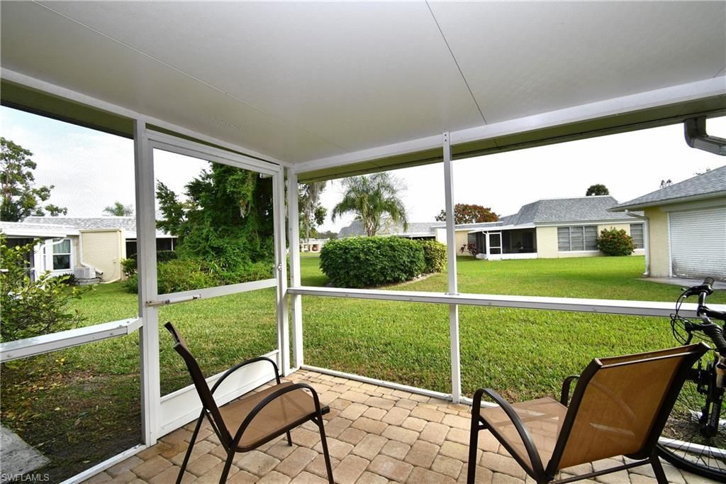 2 E Greens Cir, Lehigh Acres, FL 33936 Photo