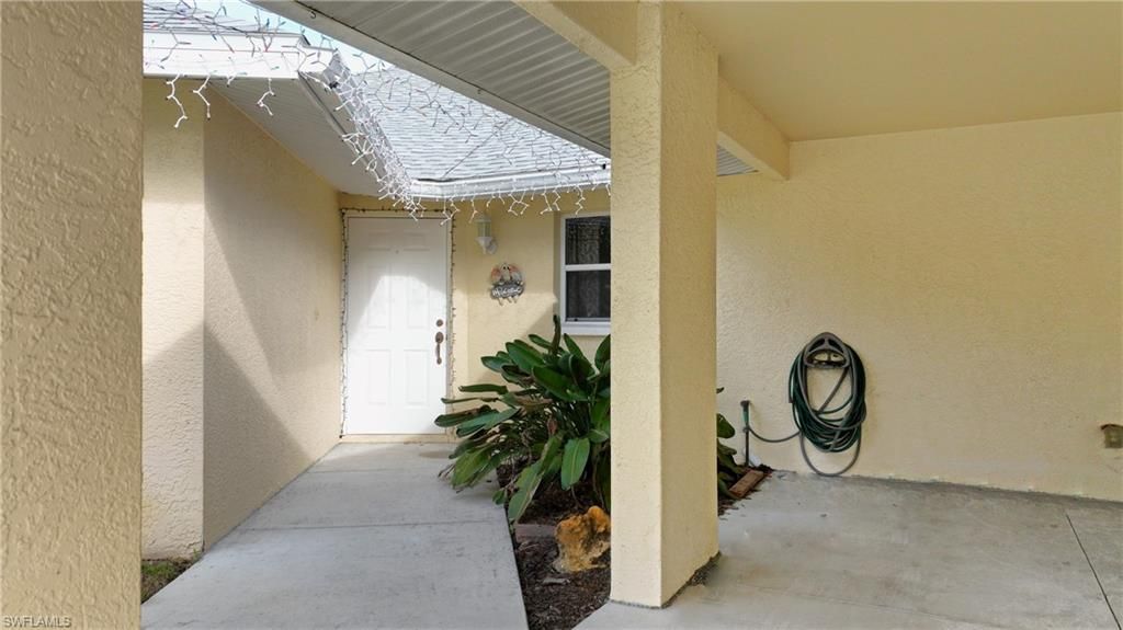 2 E Greens Cir, Lehigh Acres, FL 33936 Photo