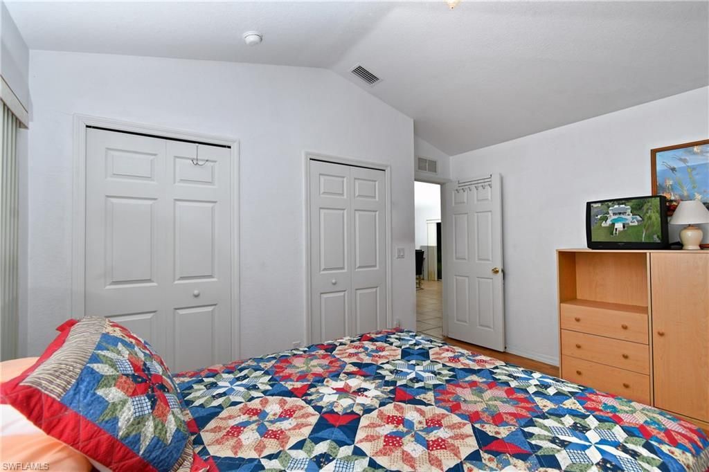 2 E Greens Cir, Lehigh Acres, FL 33936 Photo