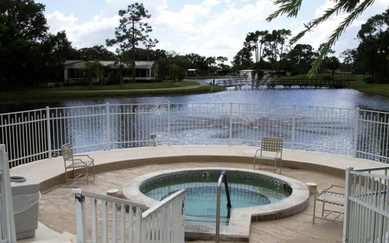 19124 Meadowbrook Court, Fort Myers, FL 33903 Photo