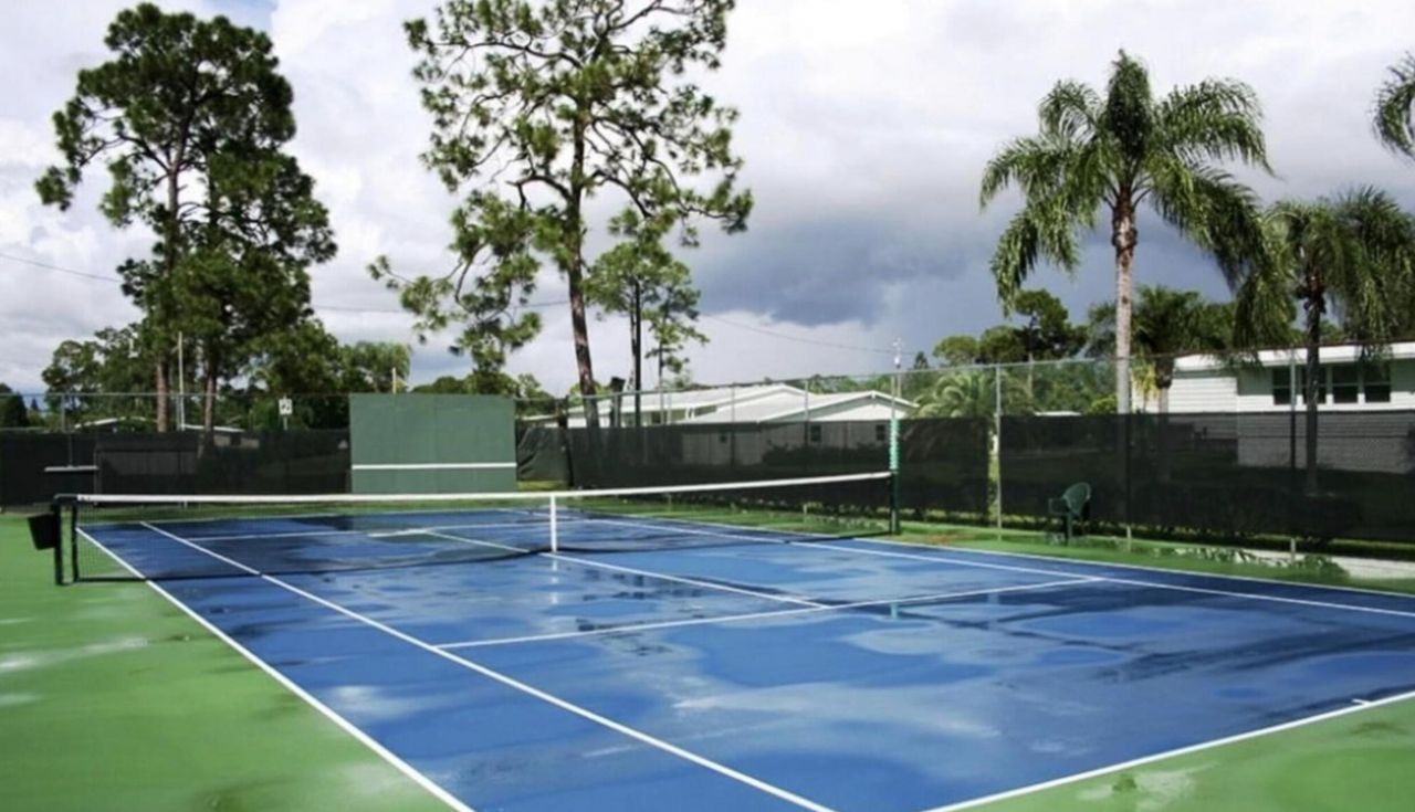 19124 Meadowbrook Court, Fort Myers, FL 33903 Photo