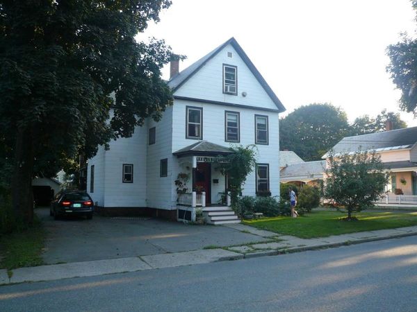 16 Washington Street, Brattleboro, VT 05301