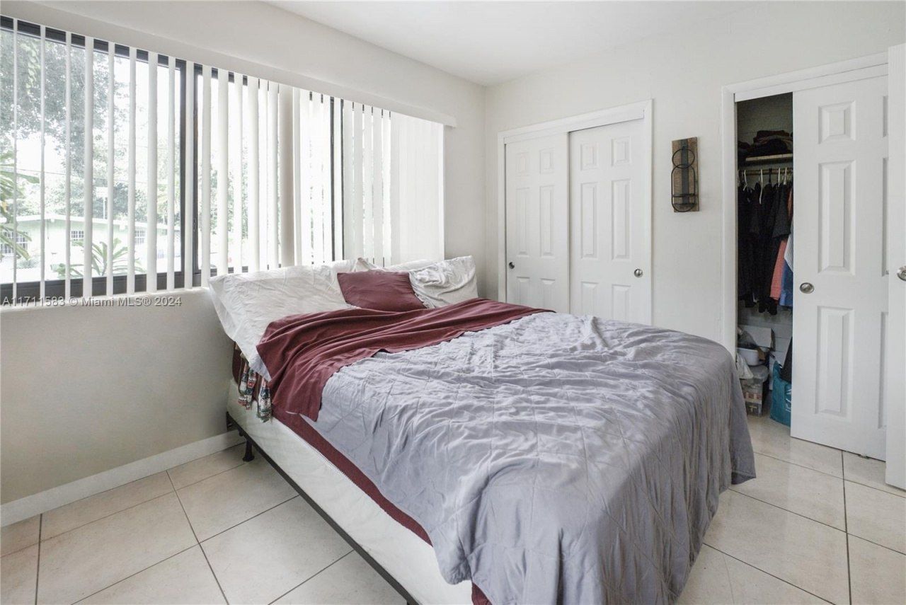 175 NW 68th St, Miami, FL 33150 Photo