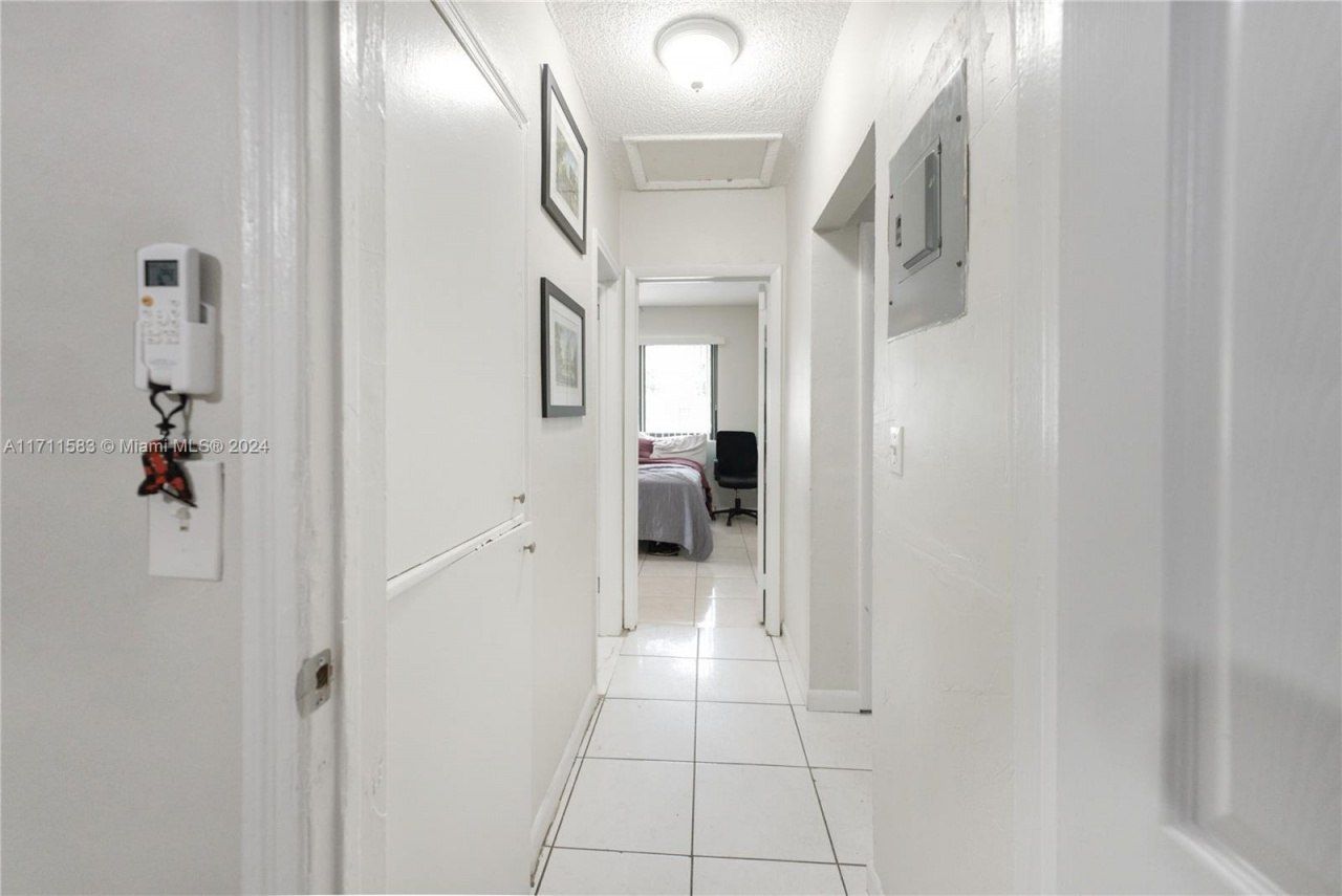 175 NW 68th St, Miami, FL 33150 Photo