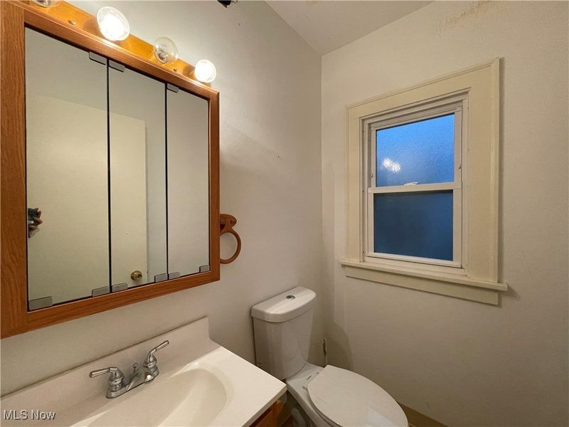 21950 Euclid Avenue, Euclid, OH 44117 Photo 17