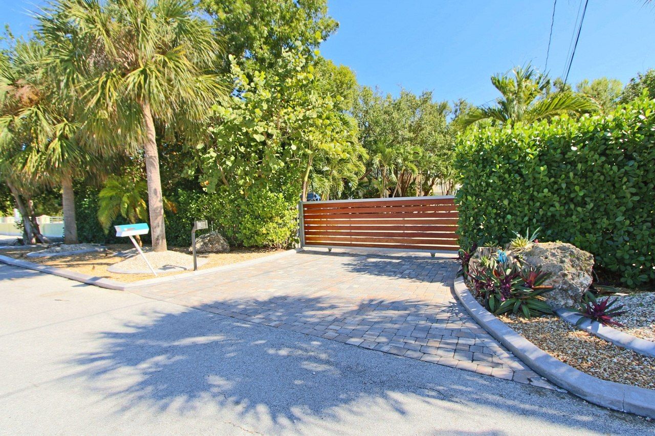 30 Ocean Front Drive, Key Largo, FL 33037 Photo